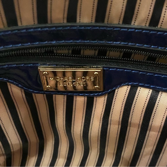 Michael Kors Stunning Dome Bag - Picture 8 of 13